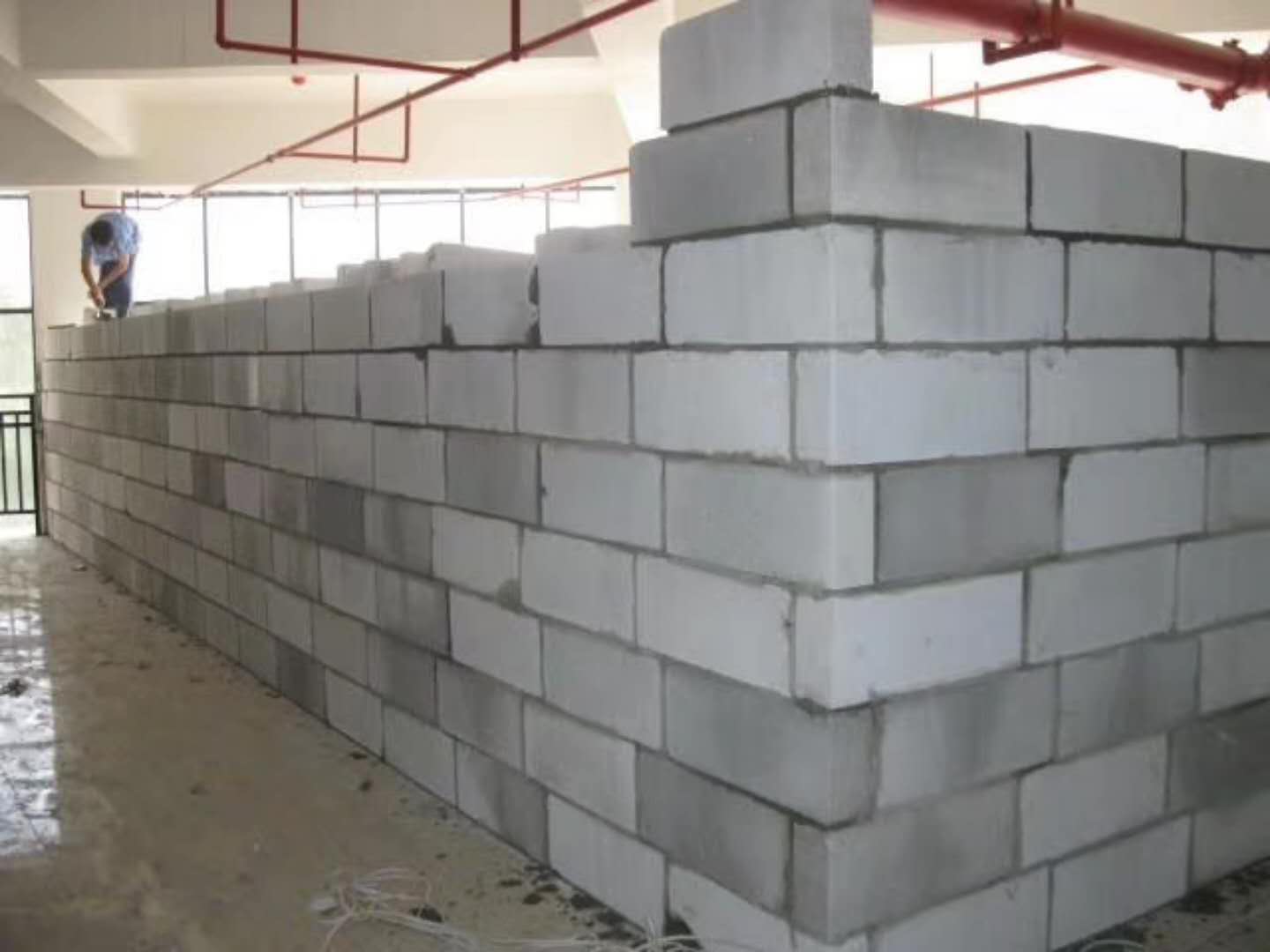 君山蒸压加气混凝土砌块承重墙静力和抗震性能的研究